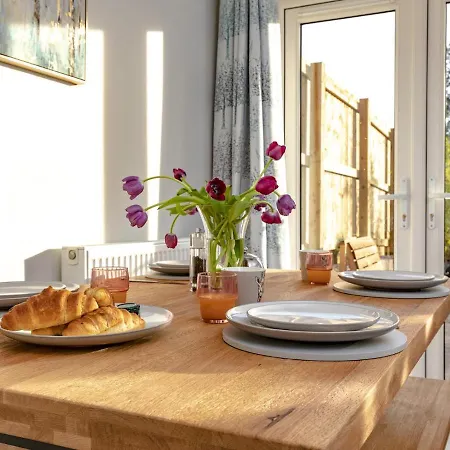 Pass The Keys Stylish Brand New Two Bedroom House, Close To Town Ludlow Esterno foto
