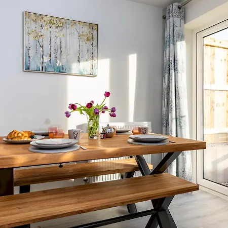 Pass The Keys Stylish Brand New Two Bedroom House, Close To Town Ludlow Esterno foto