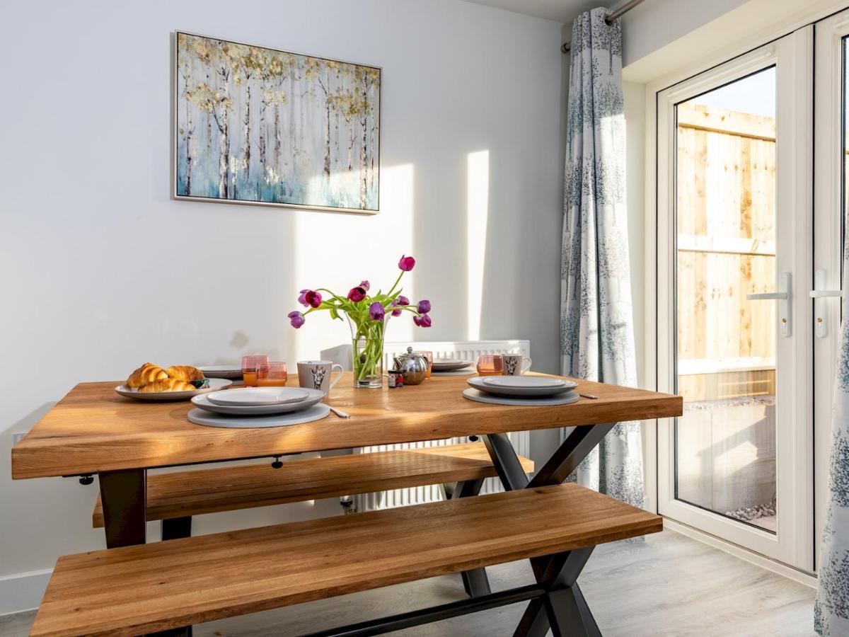 Pass The Keys Stylish Brand New Two Bedroom House, Close To Town Дом отдыха
